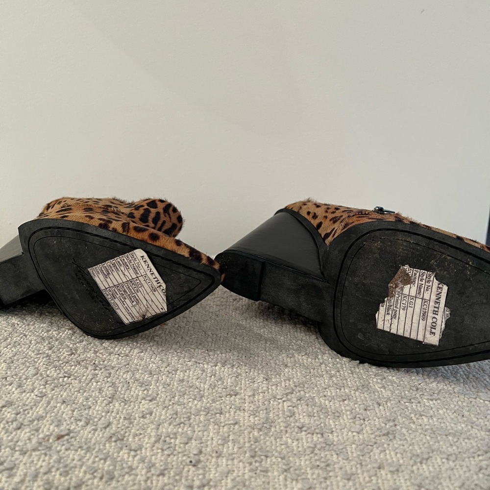 KENNETH COLE Pony Hair Leopard Print pointed toe wedge boot - sample size 9 NWOT - Picture 2 of 5